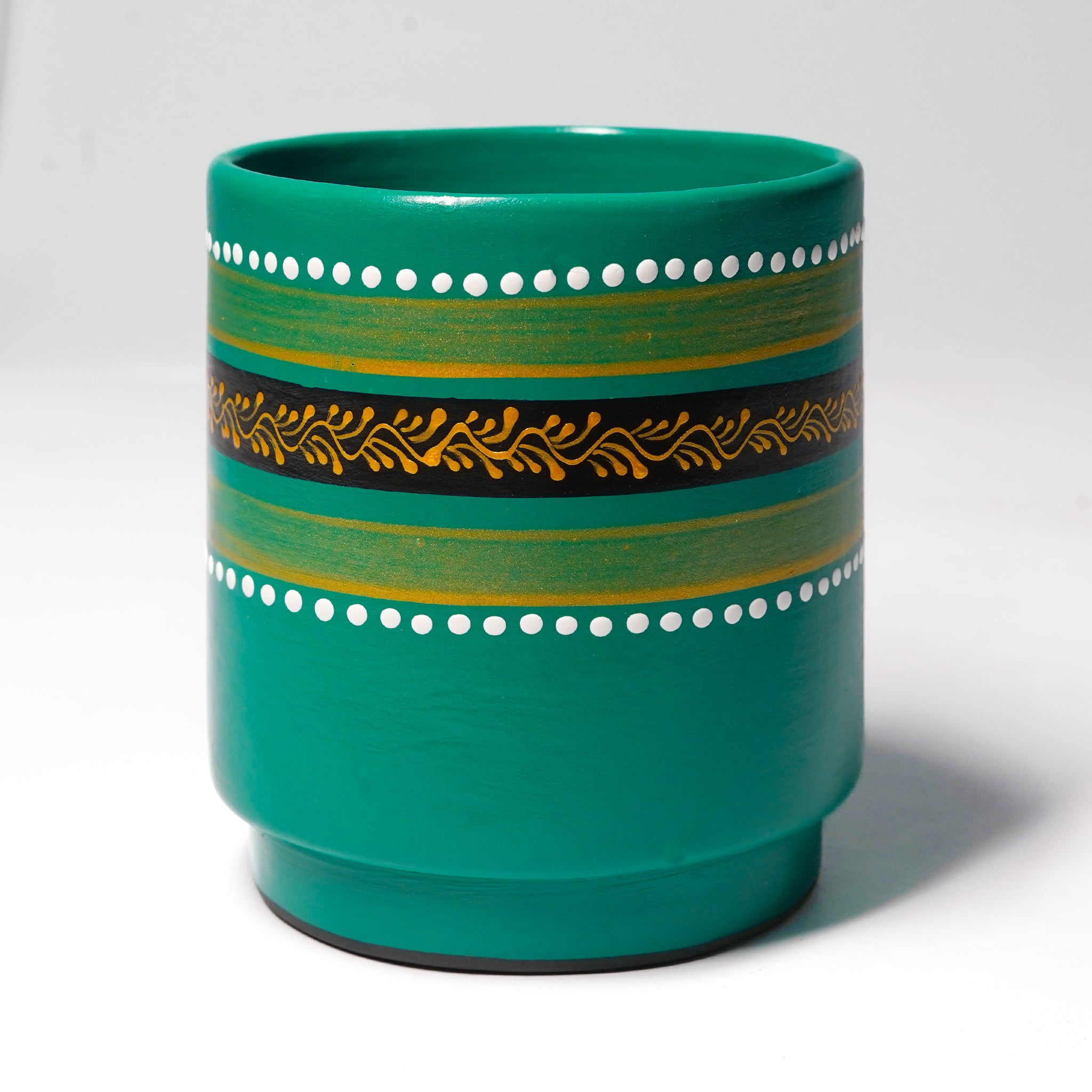 Handcrafted Planter with Rich Green Finish & Artistic Border