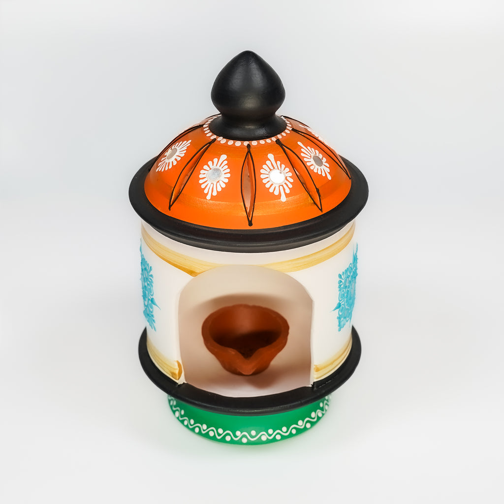 Hand-Painted Tricolor Hut Lamp – Independence Day Edition