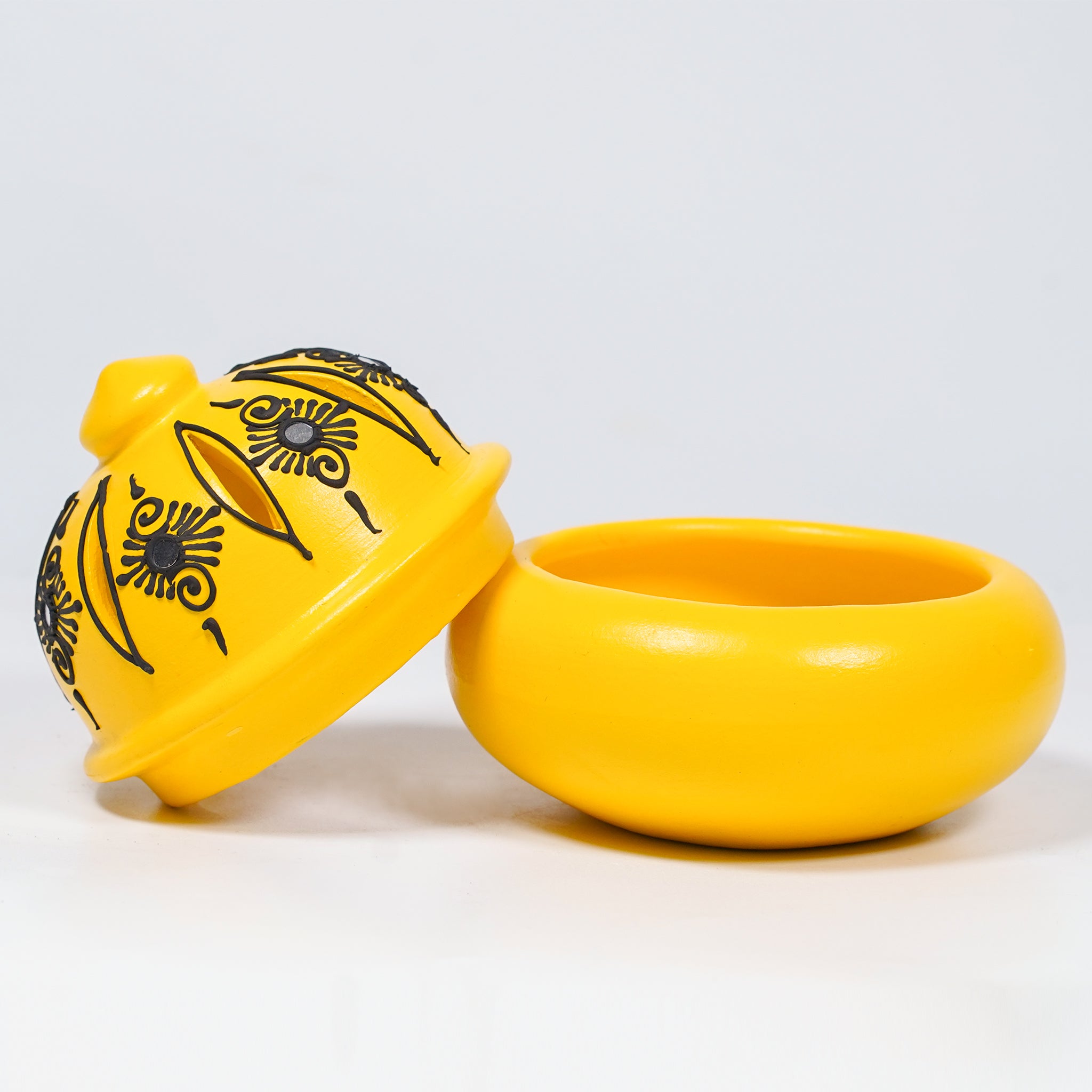 Traditional Clay Sambrani Holder (Set of 2) – Hand-Painted Floral Lid