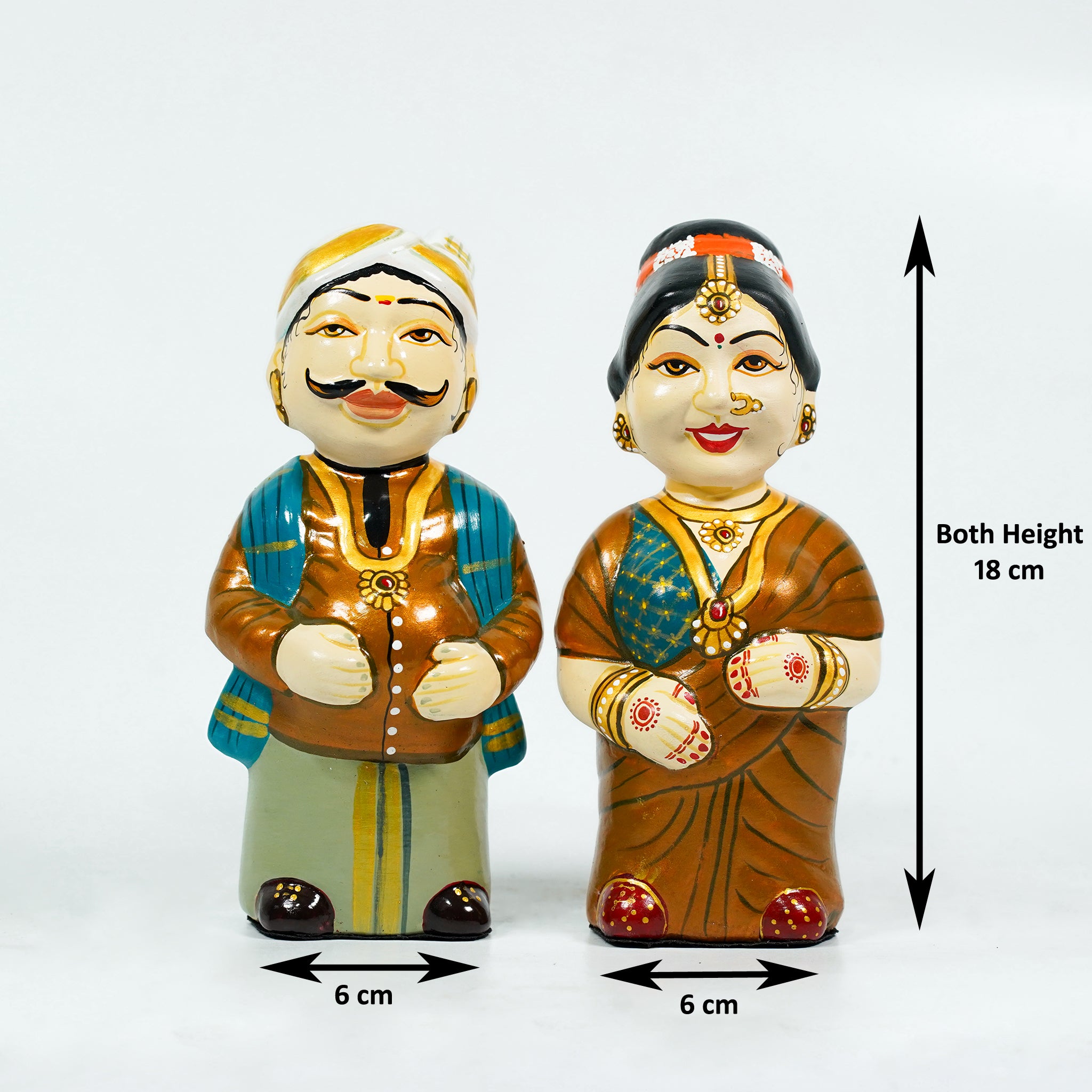 Traditional South Indian Couple Clay Doll Set – Hand-Painted Golu Figurines