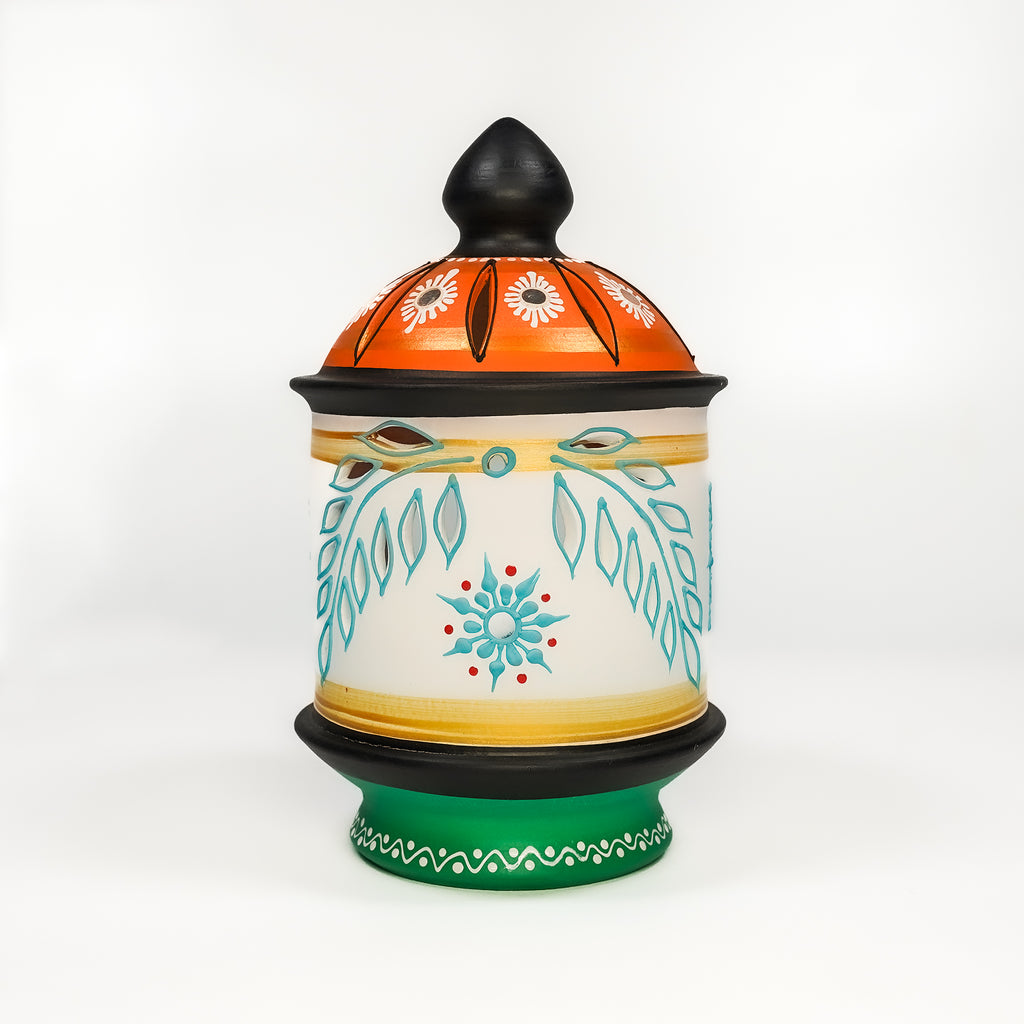 Hand-Painted Tricolor Hut Lamp – Independence Day Edition