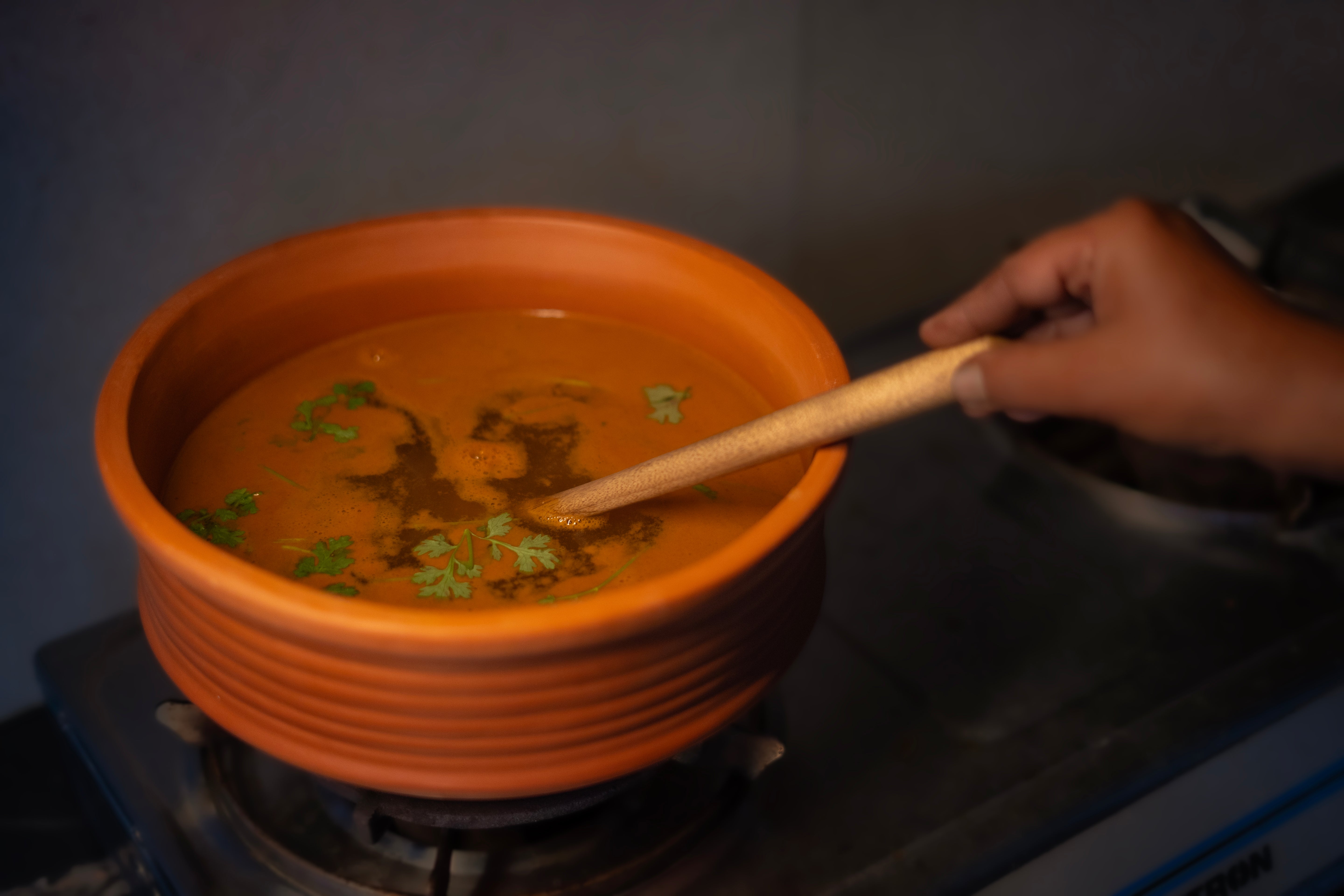 Terracotta Cooking Bowl 4000ml With Wood Spoon