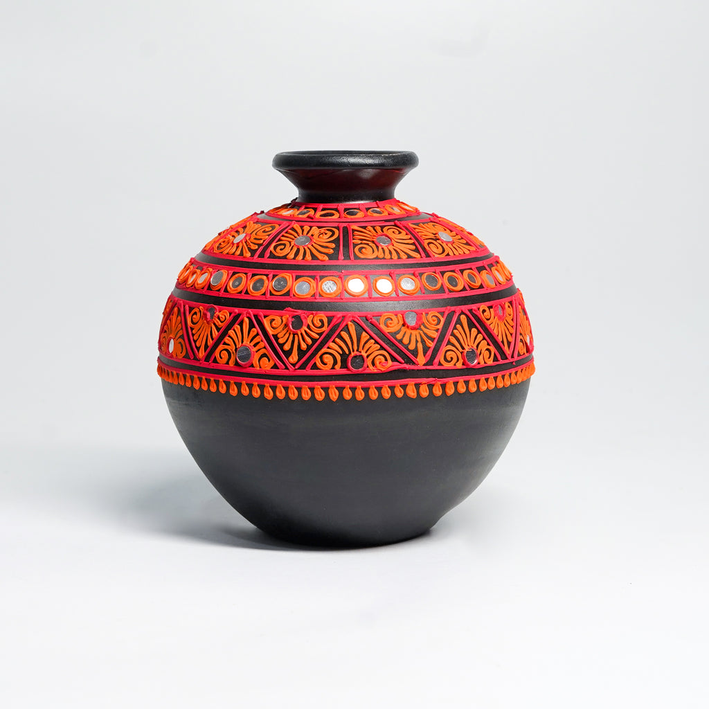 Handcrafted Round Terracotta Vase – Tribal Red & Black Design