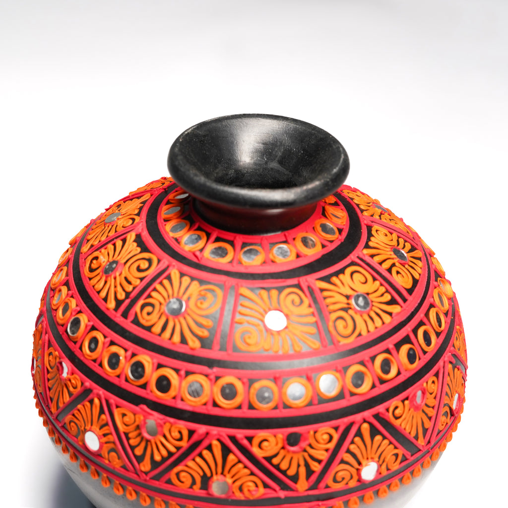 Handcrafted Round Terracotta Vase – Tribal Red & Black Design
